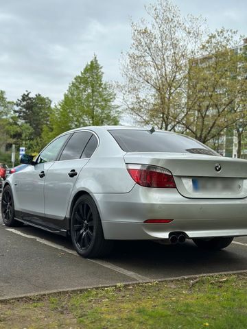 BMW E60 525i