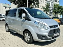 Fahrzeugabbildung Tourneo Custom L1 Titanium 2.0 TDCi 8x Sitze