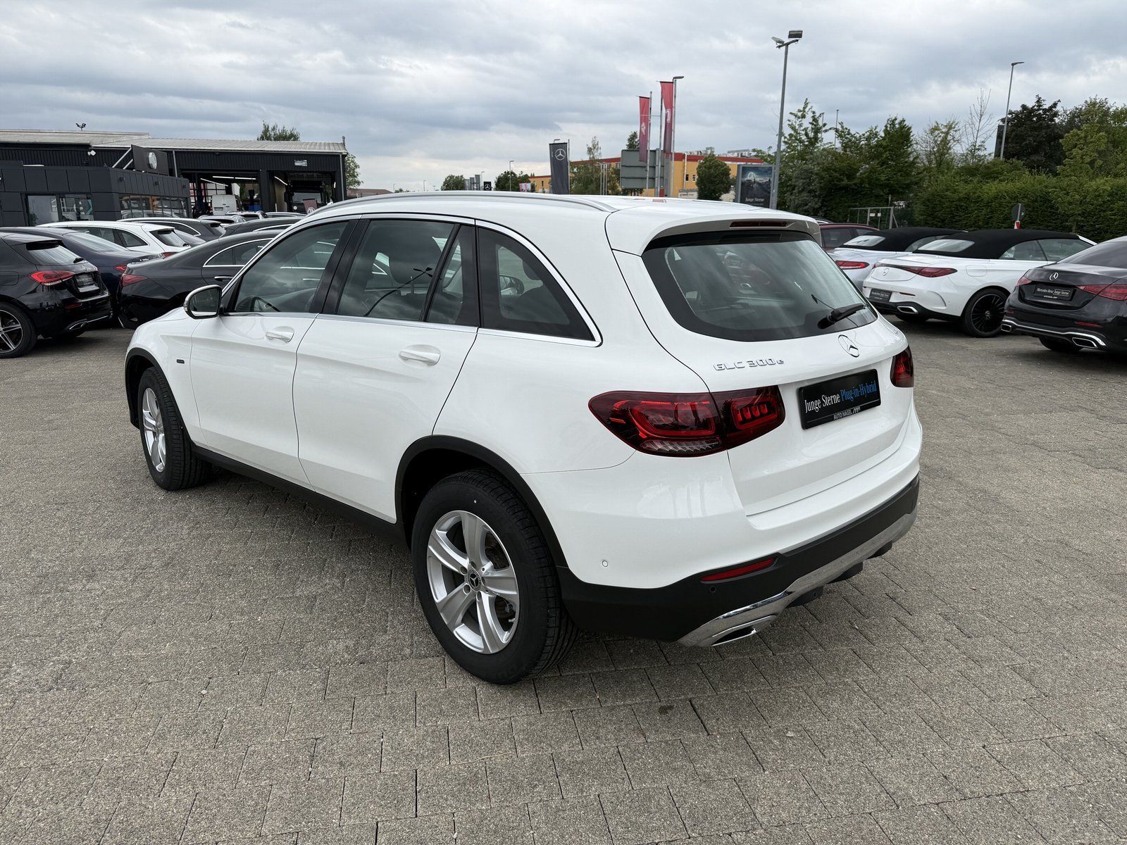 Mercedes-Benz GLC 300e Kamera Carplay Easy-P DAB SHZ Navi LED foto 8