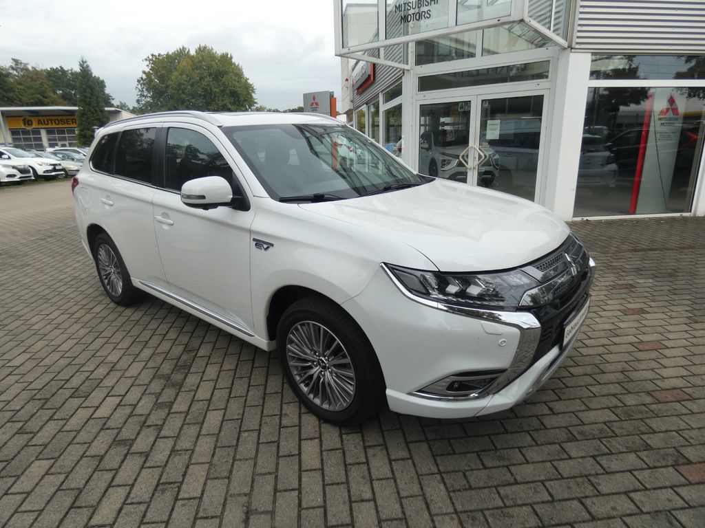 Image of Mitsubishi Outlander