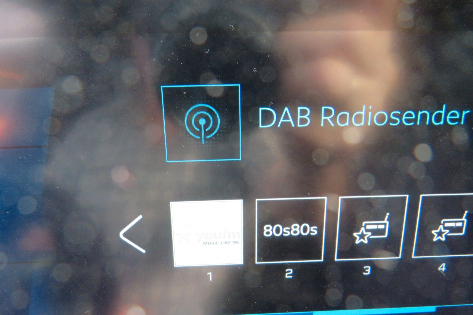 Fahrzeugabbildung Peugeot 2008 e- GT PDC KAMERA NAVI SITZH.