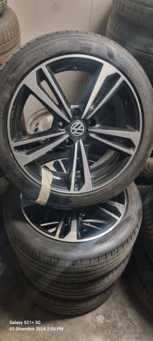 Volkswagen CERCHI E GOMME 17'' PER GOLF e VOLKSWAGEN 225/45