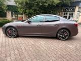 Maserati Ghibli Ghibli Trofeo 3.8 V8 Carbon-Pack  Bowers  - Maserati Ghibli Trofeo mit Benzin-Antrieb