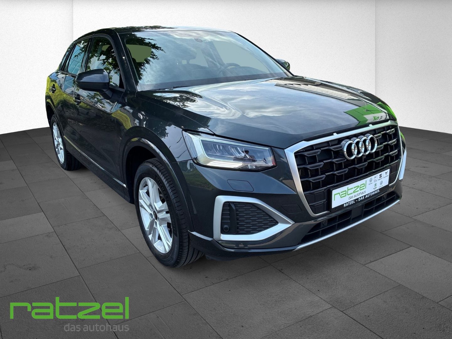 Fahrzeugabbildung Audi Q2 advanced 30 TFSI LED ACC Rückfahrkamera Eletr