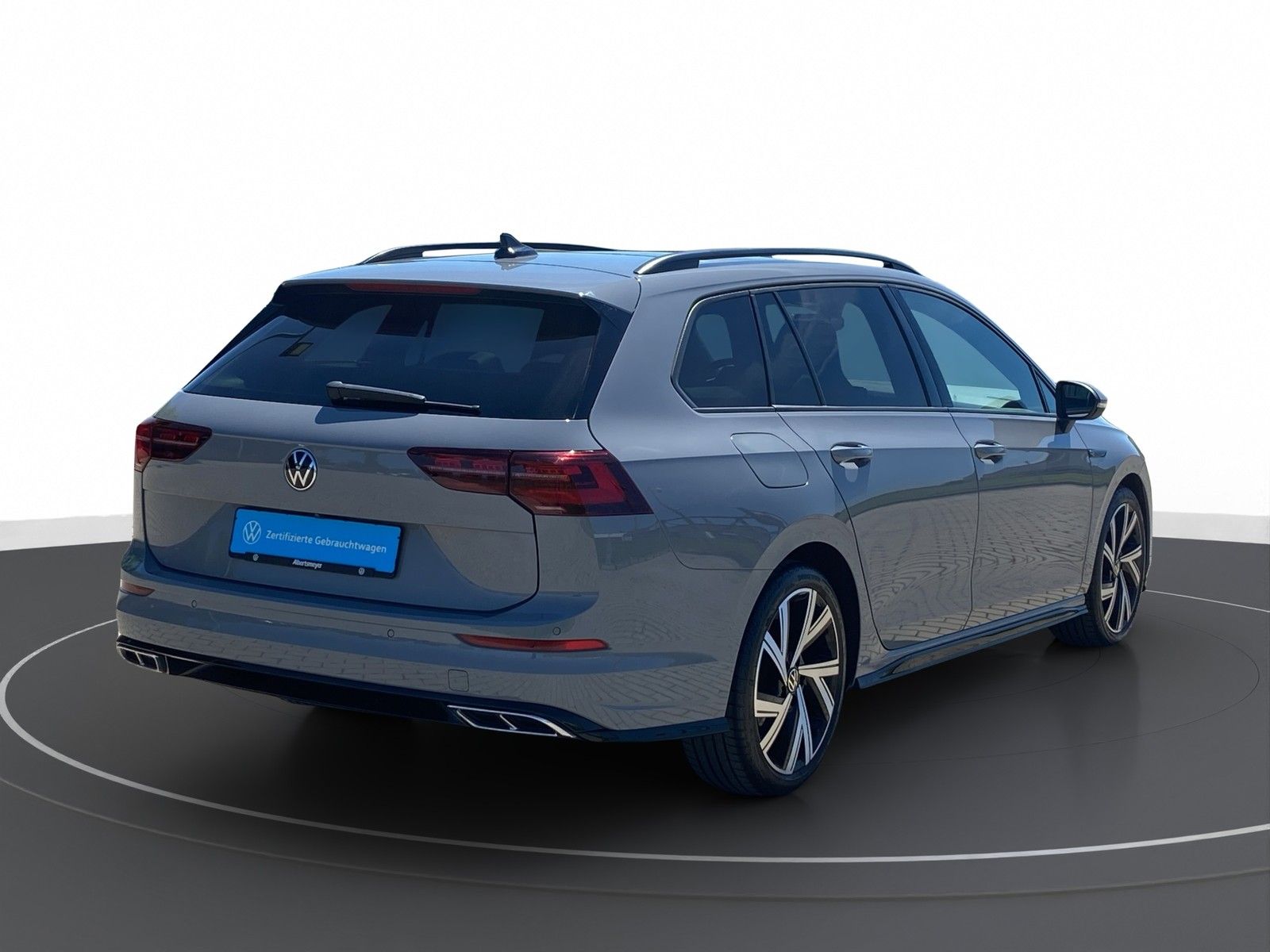 Volkswagen Golf VIII Variant 1.5 eTSI R-Line DSG PANORAMA foto 4