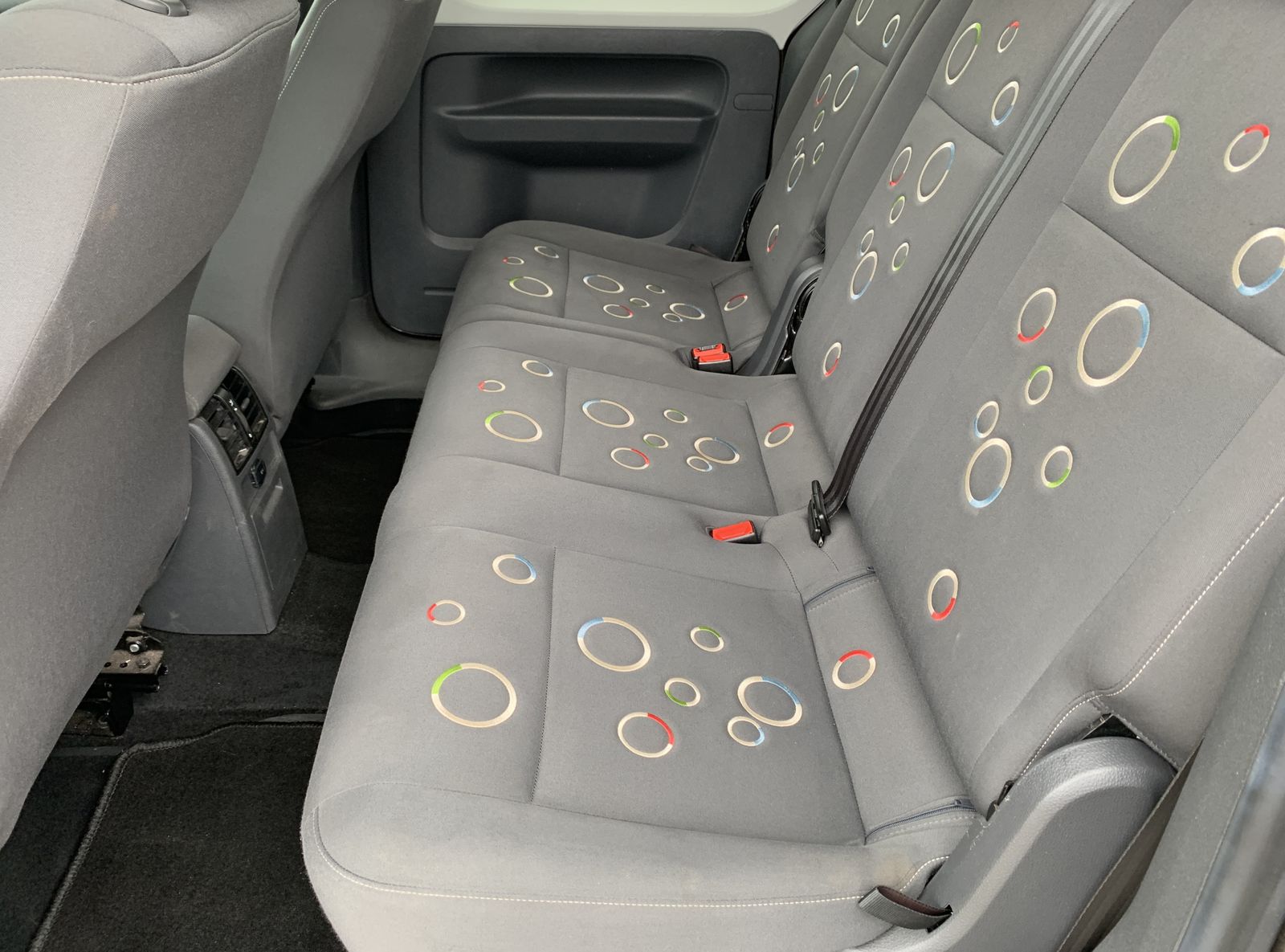 Fahrzeugabbildung Volkswagen Caddy 1.6 TDI*Roncalli*AHK*SHZ*Klima*PDC*