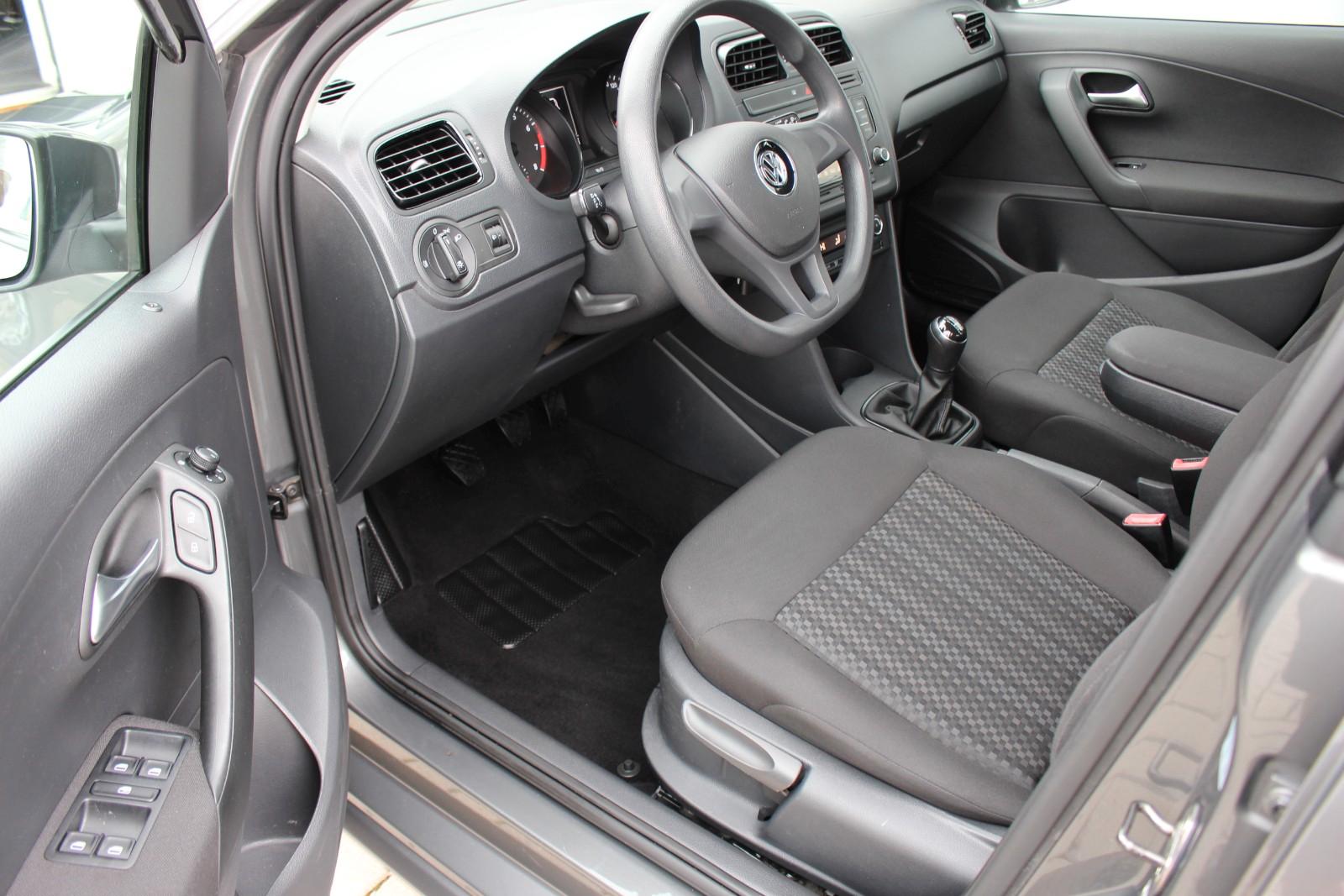 Volkswagen Polo V Trendline Klimaa.+2.Hand+Tüv -Insp. Neu