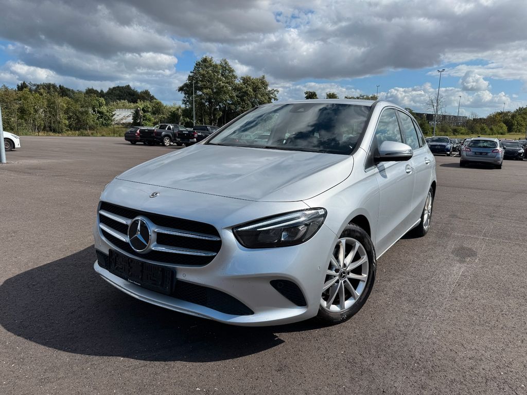 Image of Mercedes-Benz B 200