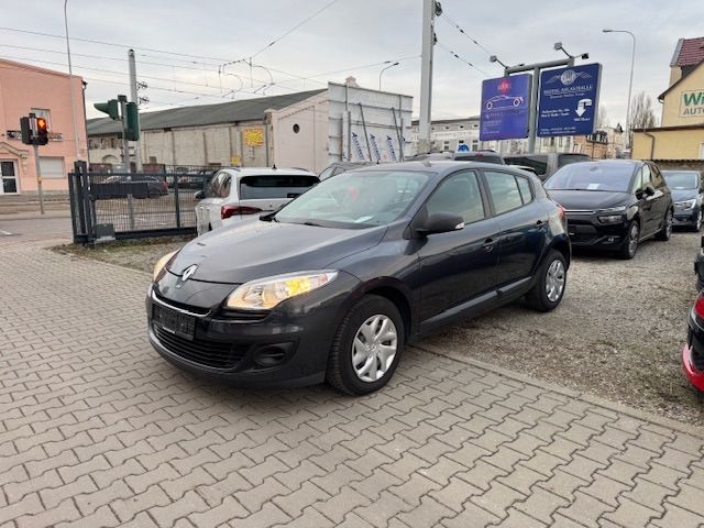 Renault Megane III 1.6 Lim. 5-trg. Je t'aime*1.Hand