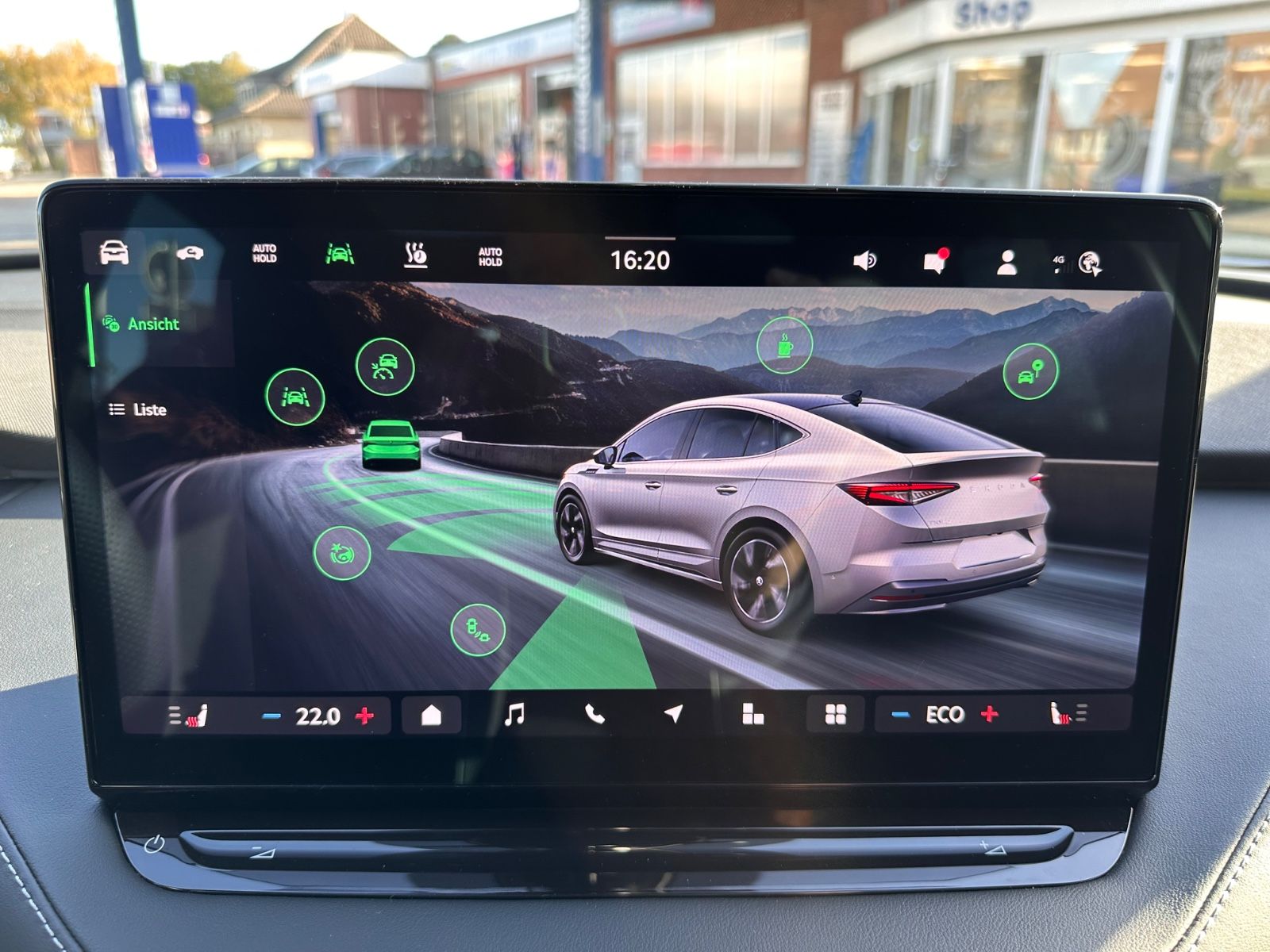 Fahrzeugabbildung SKODA Enyaq Coupé 85 Sportline Pano/Matrix/ACC/APP/21"