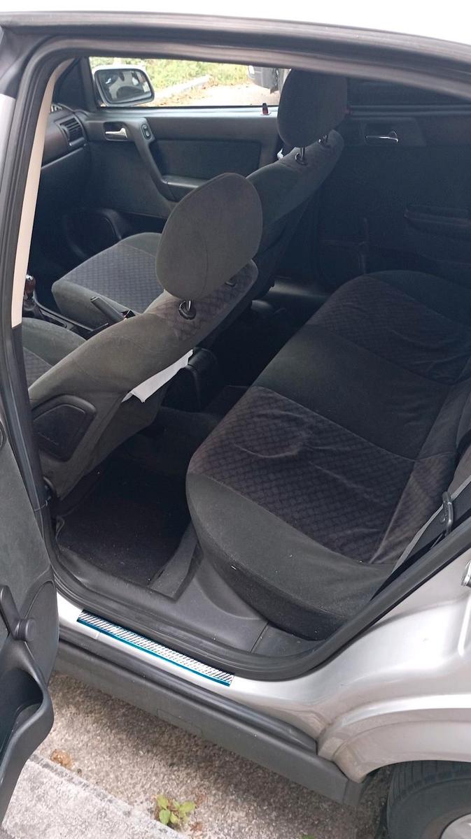 Opel Astra 2004 — photo 6