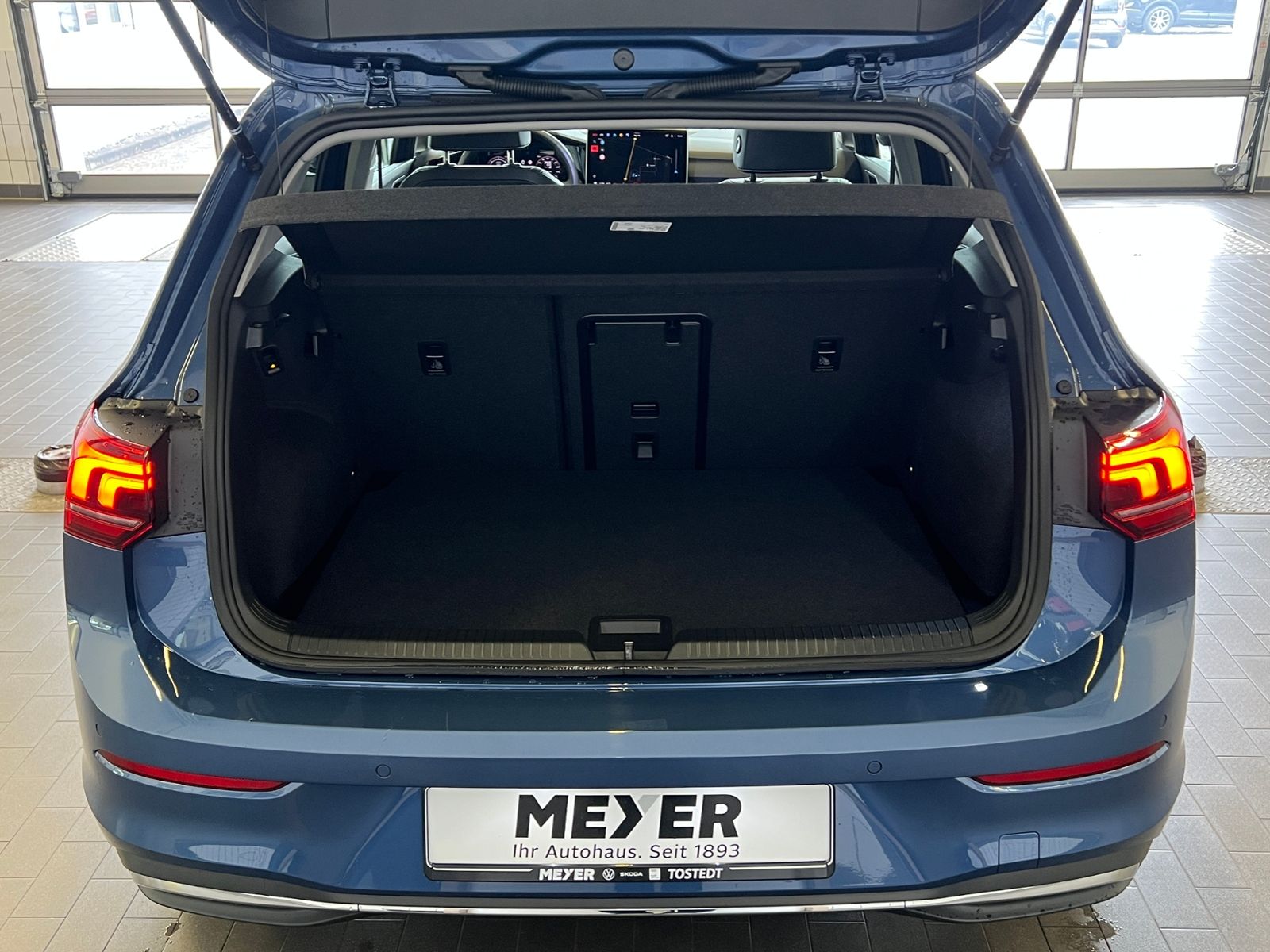 Fahrzeugabbildung Volkswagen Golf VIII GOAL 2.0 TDI DSG *AHK,LED,ACC,Navi,Kam