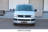 Volkswagen T5 Caravelle Lang 2.0TDI Autm. Klima Navi PDC BC - VW T5 Gebrauchtwagen in Düsseldorf