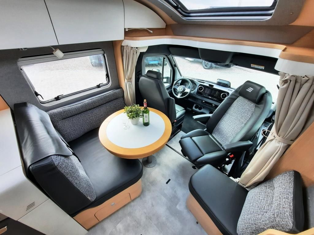 Fahrzeug Übersicht 10 Fahrzeugabbildung HYMER / ERIBA / HYMERCAR B-Klasse ML T 780 BlackLine Verfüg./Sparen Sie 1
