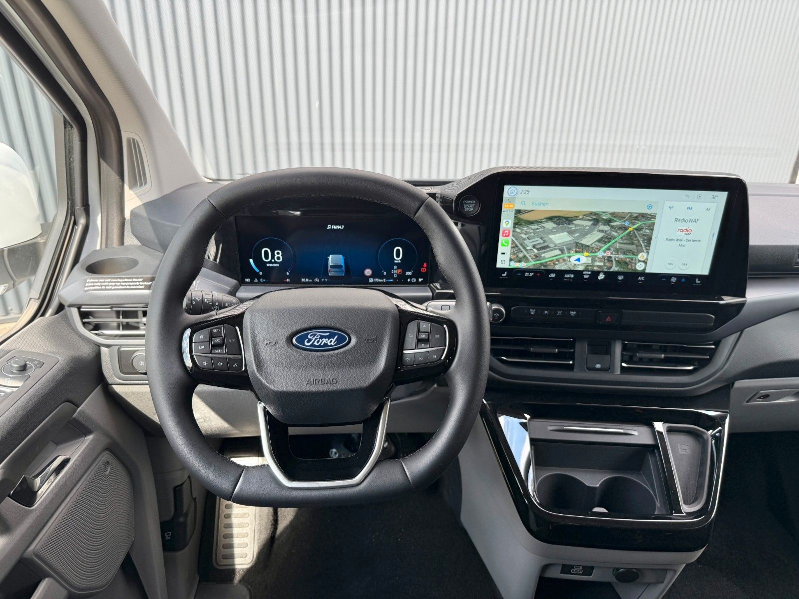 Vehicle image Ford Nugget L1 Coast | New model V710