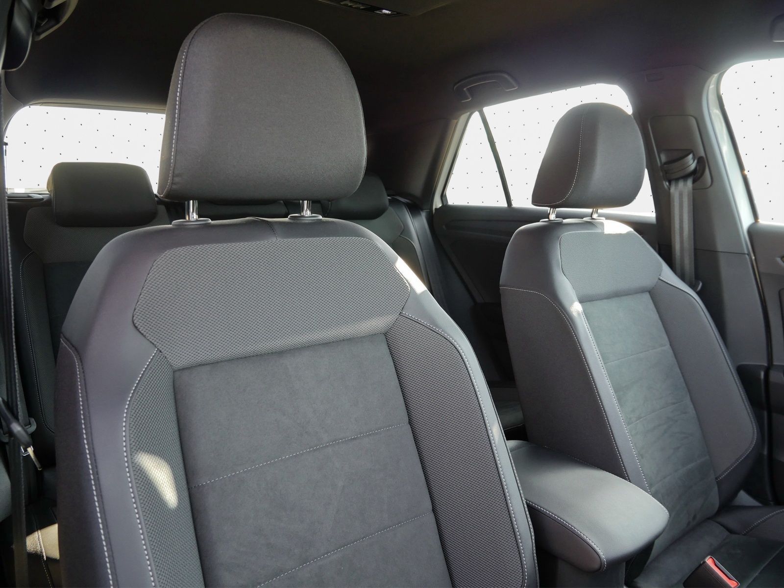 Volkswagen T-Roc - Bild 10