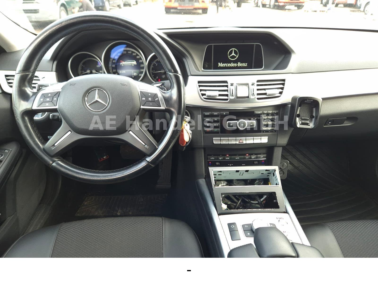Mercedes-Benz E250 2014 — photo 20