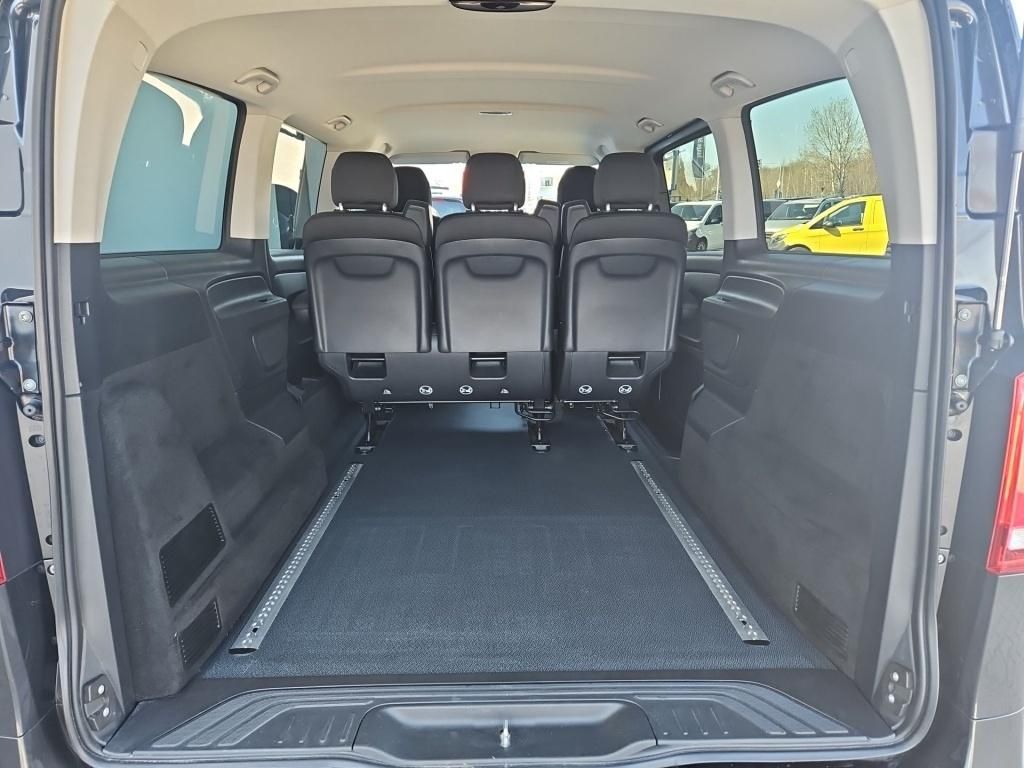 Fahrzeugabbildung Mercedes-Benz Vito 124 Mixto lang 5 Sitze LED DISTRONIC Comfor