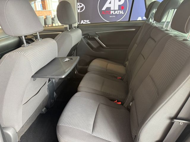 Toyota Verso SkyView Edition