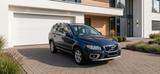Volvo XC70 3,2 AWD* Leder* Kamera* PDC* el. Sitz* top  - Volvo XC70 mit Benzin-Antrieb: Automatik