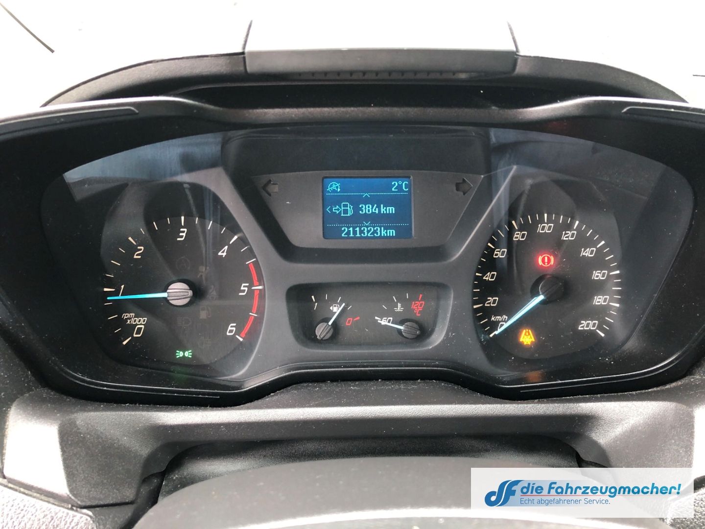 Fahrzeugabbildung Ford Transit Custom Kombi 310 L1 Trend 2.0 TDCi *2325