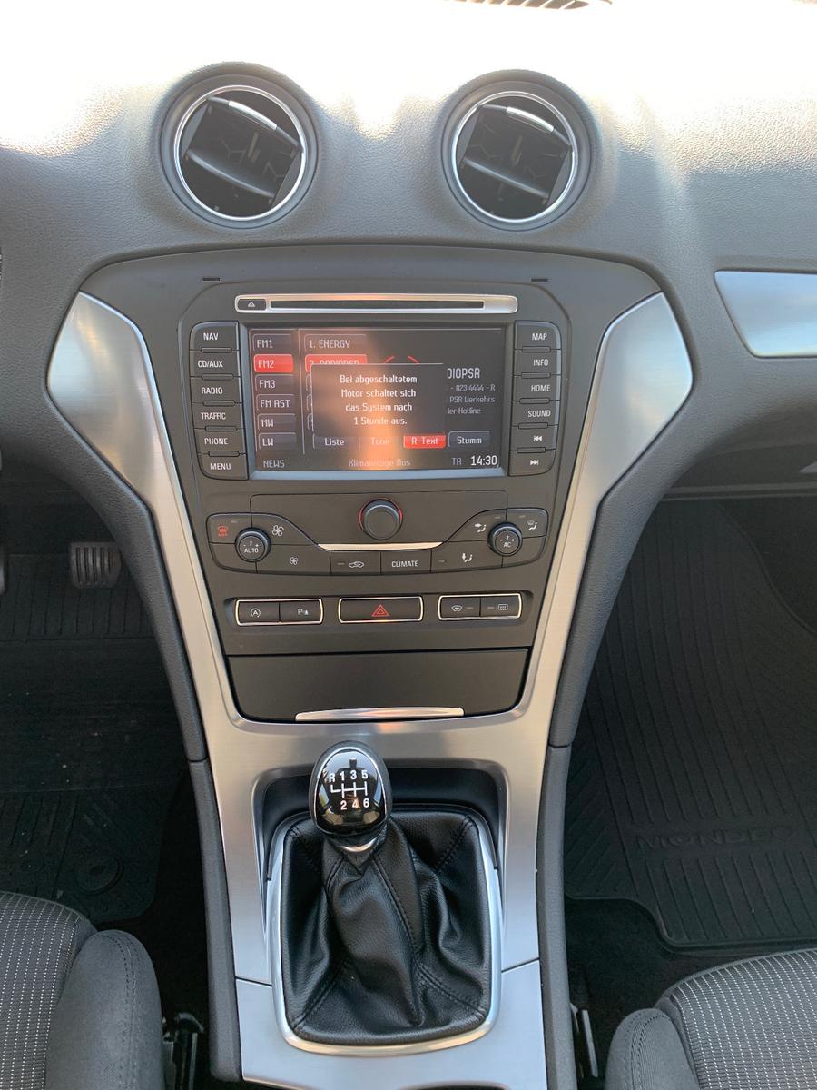 Ford Mondeo 2013 — photo 18