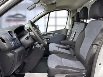 Opel Vivaro - 9