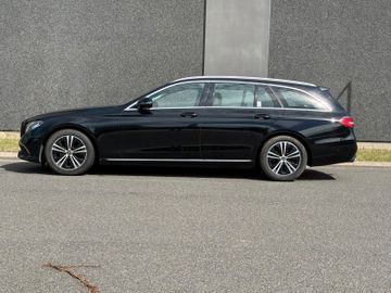 Mercedes E 220 - 3