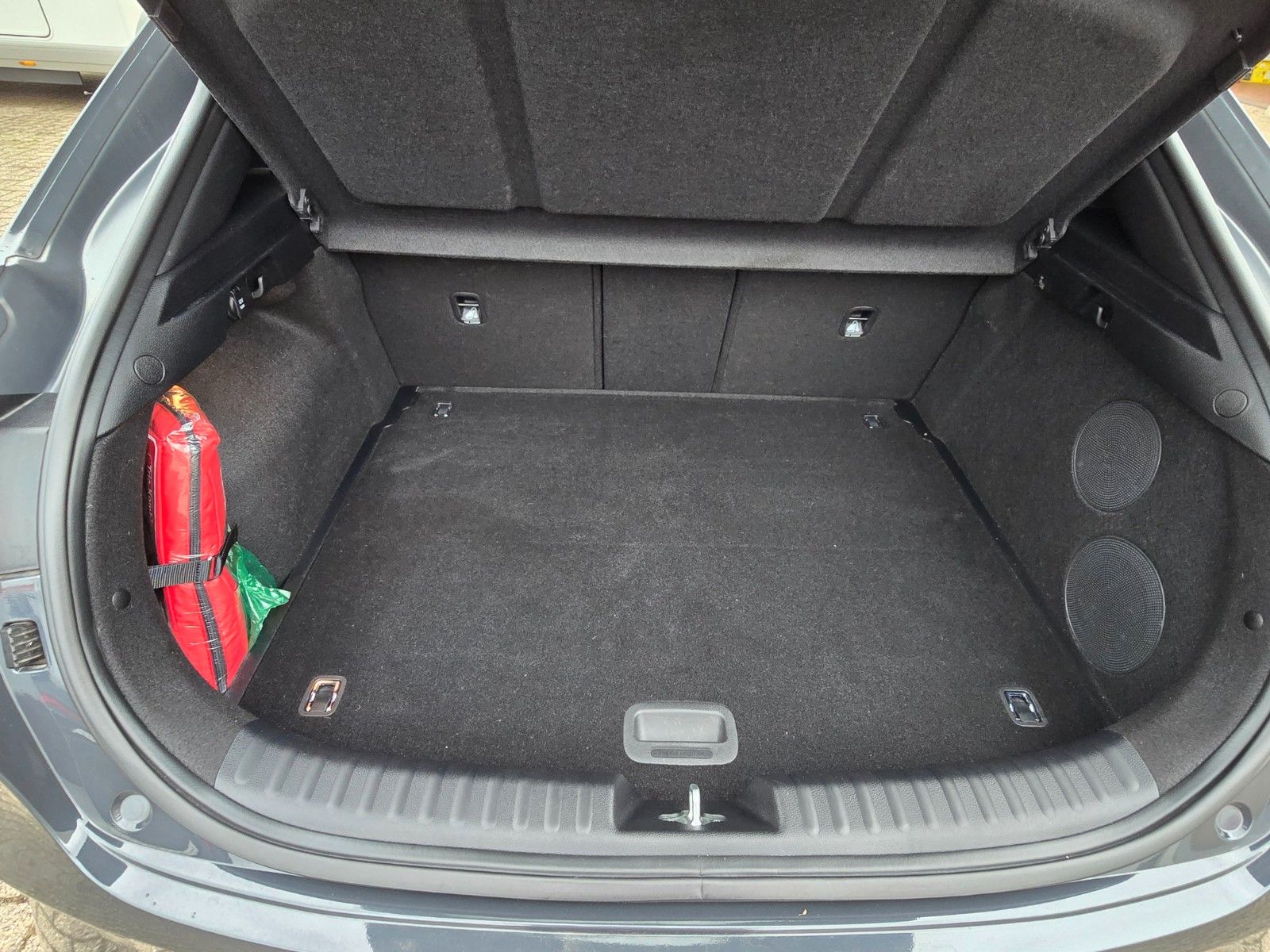 Fahrzeugabbildung Kia XCeed 1.5 T-GDI DCT - Black Xdition