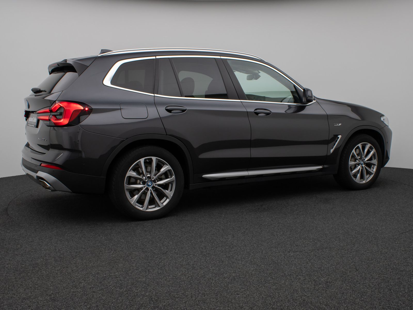 Fahrzeugabbildung BMW X3 xD30e Panorama Kamera DAB AHK DrivingAssist