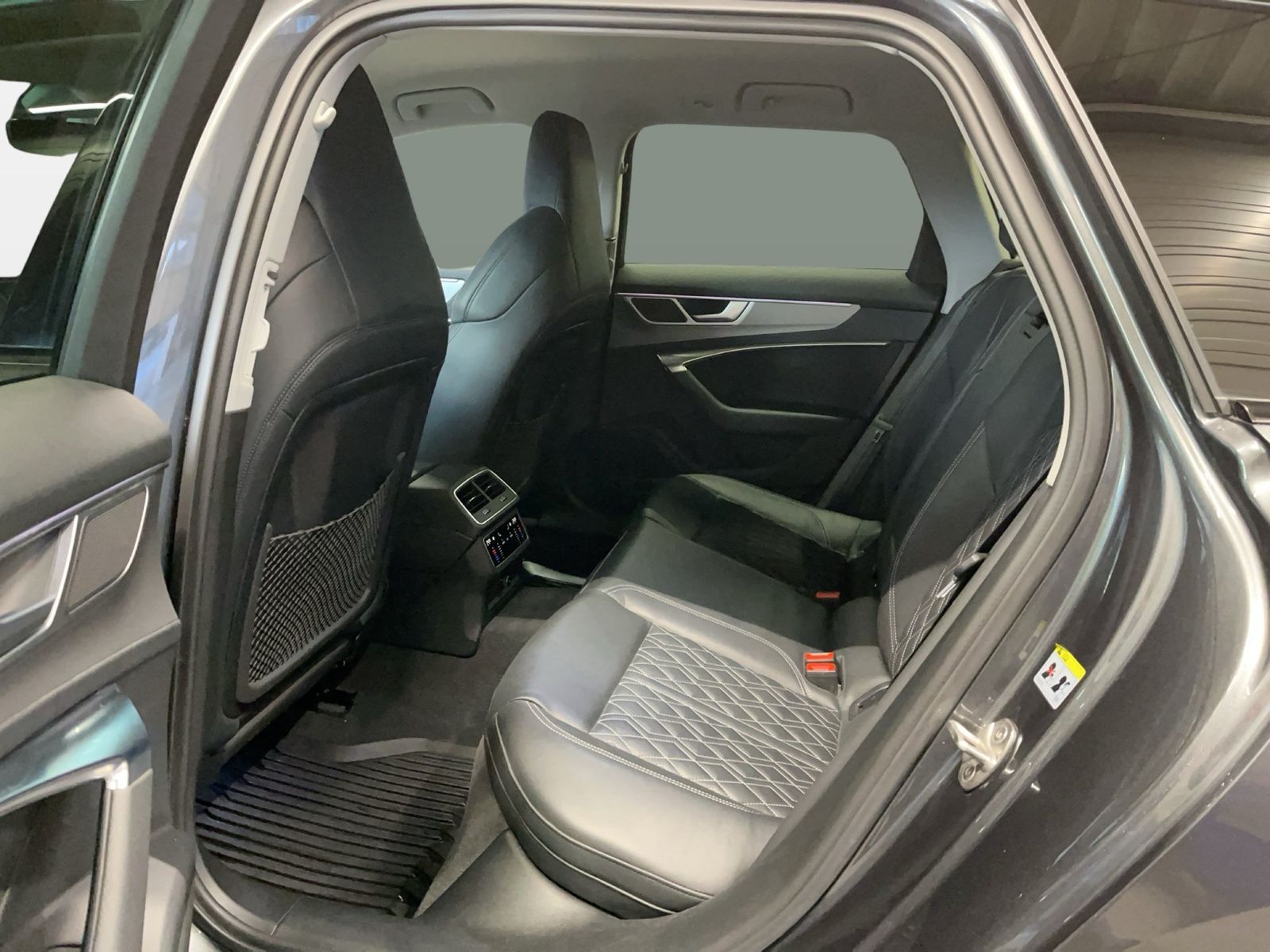 Audi S6 - Bild 11