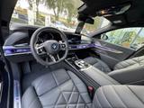 BMW 740d xDrive M Sport PanoSky StHzg B&W Autobahnas - BMW 740 in Duisburg