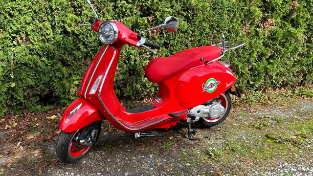 Vespa PRIMAVERA (RED) 50