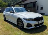 BMW 330d xDrive Touring M Sport Automatik - BMW 330 mit Diesel-Antrieb: Weiß, mit Navigationssystem, Kombi