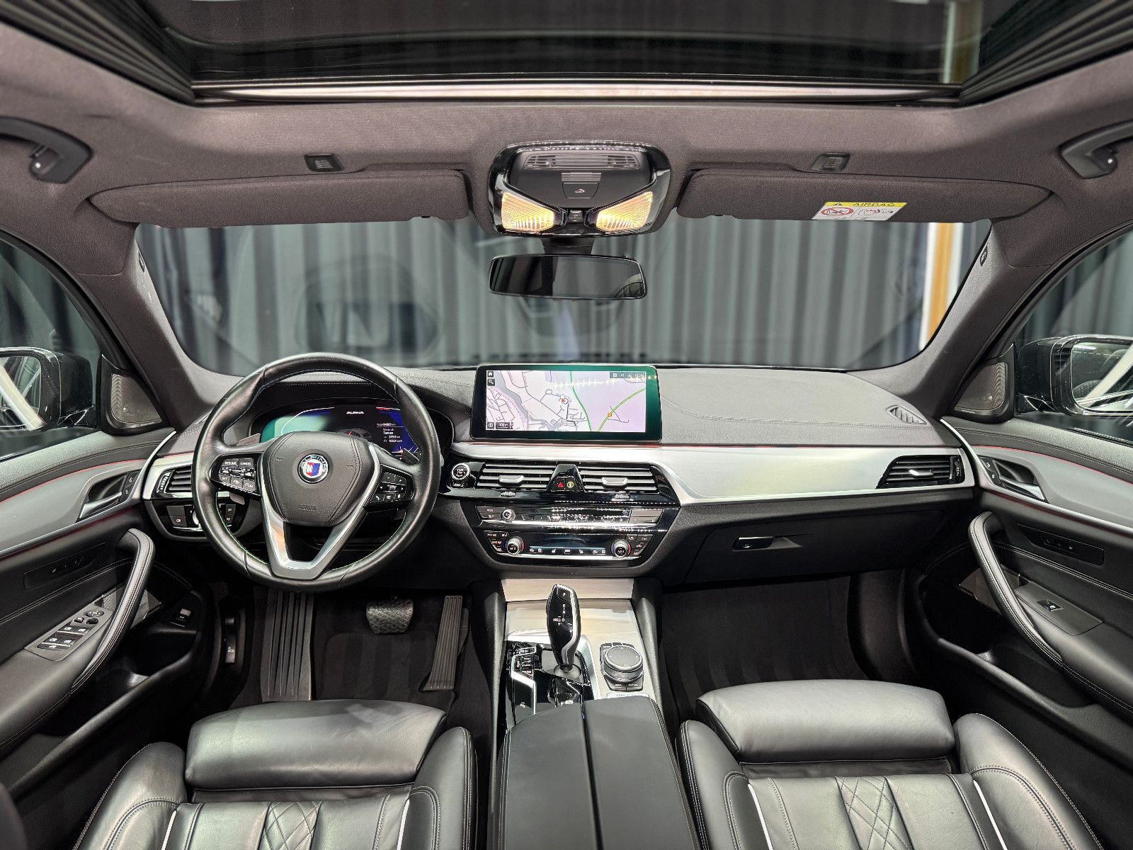 Fahrzeugabbildung ALPINA B5 4.4 Touring|LASER|PANO|HEAD-UP|VOLL