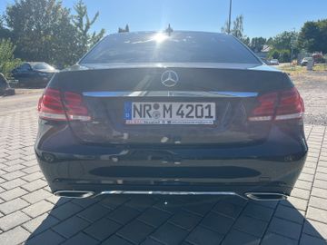 Mercedes E 200 - 6
