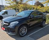 Mercedes-Benz GLE 400 4MATIC - - Mercedes-Benz GLE 400: Schwarz
