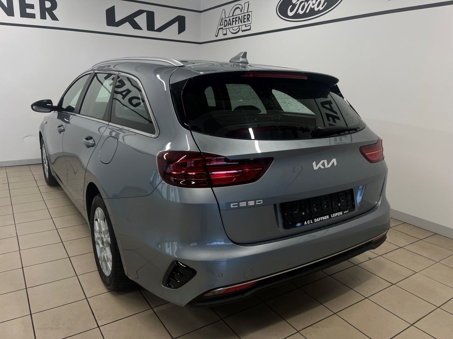 Fahrzeugabbildung Kia Ceed_sw Vision 1.4 Lane Assist Navi Kamera LIM