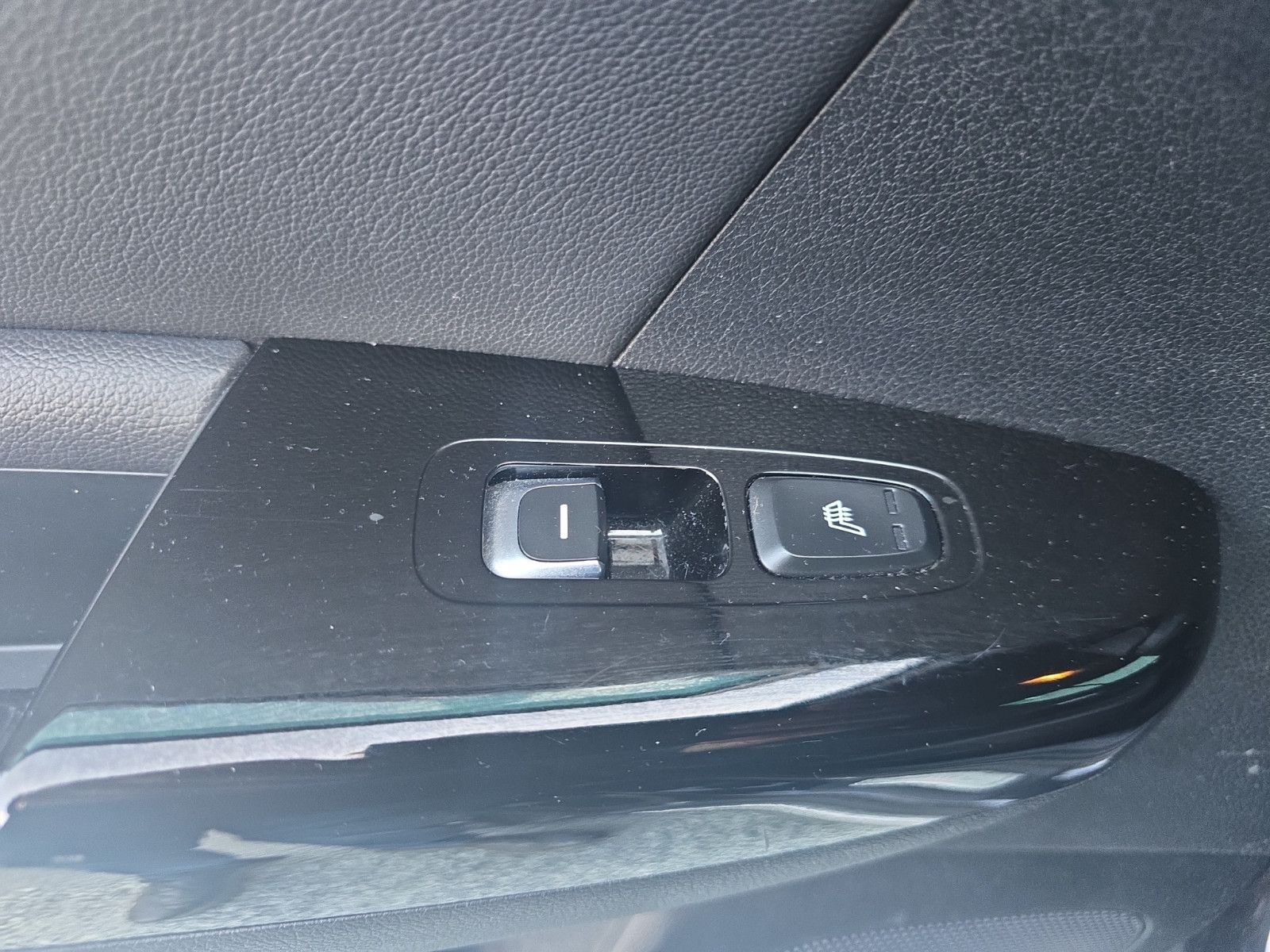 Fahrzeugabbildung Kia Sportage GT-Line 4WD AUTOMATIK LEDER KAMERA AHK