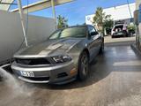 Ford Mustang - Ford Mustang aus 2010: Coupe