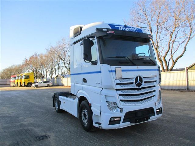 Mercedes-Benz MERCEDES-BENZ Actros 1845 LS