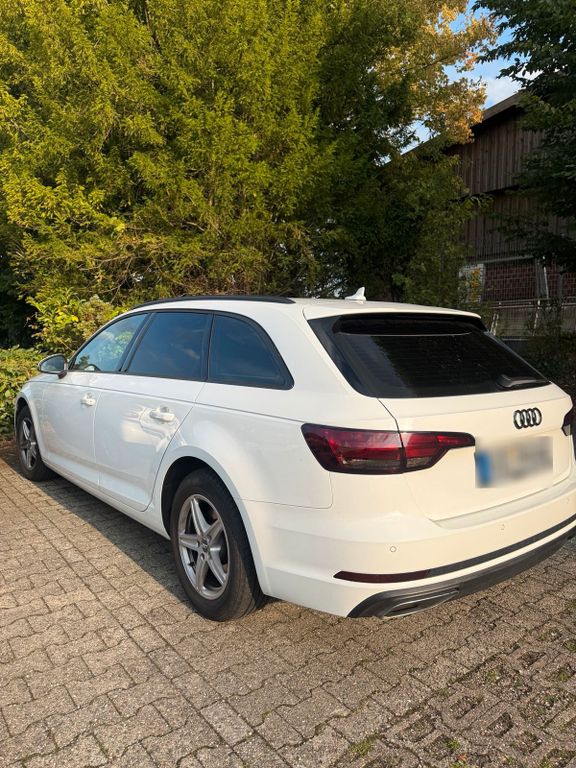 Image of Audi A4