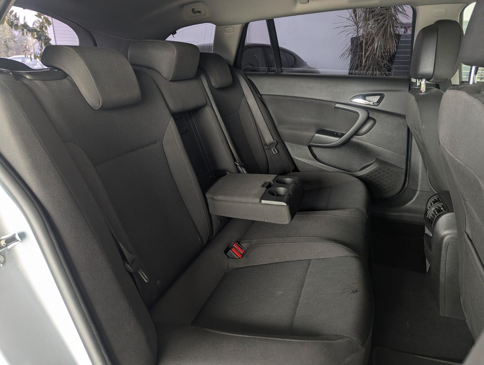 Opel Insignia 2013 — photo 21