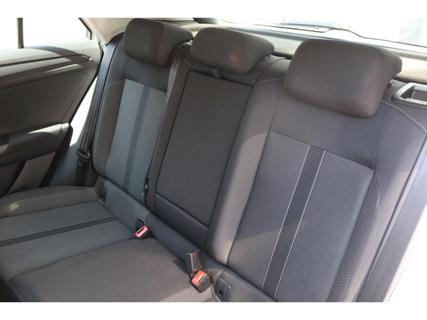 Volkswagen T-Roc 1.5 TSI Life 110 KW DSG Sitzhzg. GJ RFK, миниатюра 16