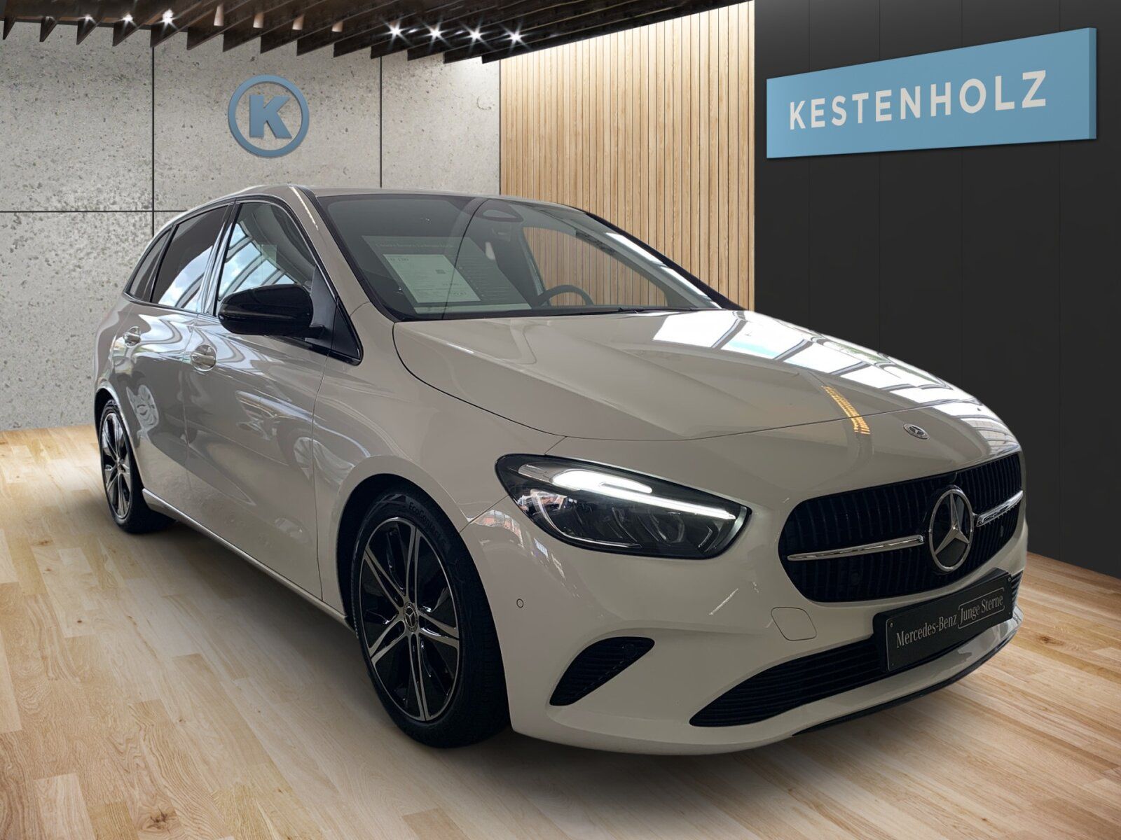 Mercedes-Benz B 180 *PROGRESSIVE*NIGHT*AHK*RFK*DISTR*SHZ* imagem 2