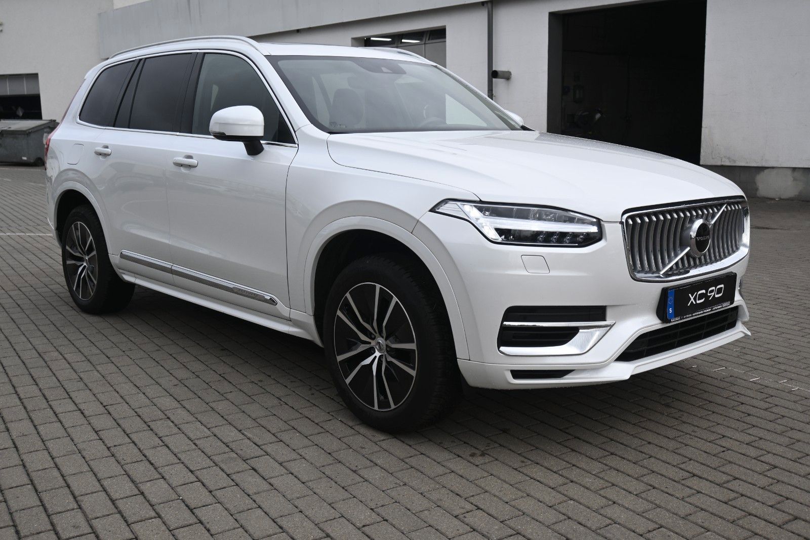 Fahrzeugabbildung Volvo XC90 T8 AWD RC Inscription Expression*RFK*PANO*