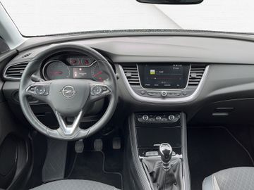Fotografie des Opel Grandland (X) Grandland X INNOVATION 360°Kamera Navi LED 18"