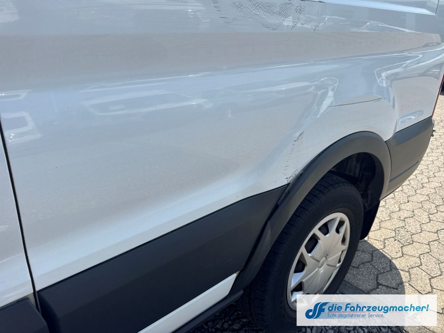 Fahrzeugabbildung Ford Transit Kombi 350 L3 Trend 2.2 TDCi DPF *1465 *K