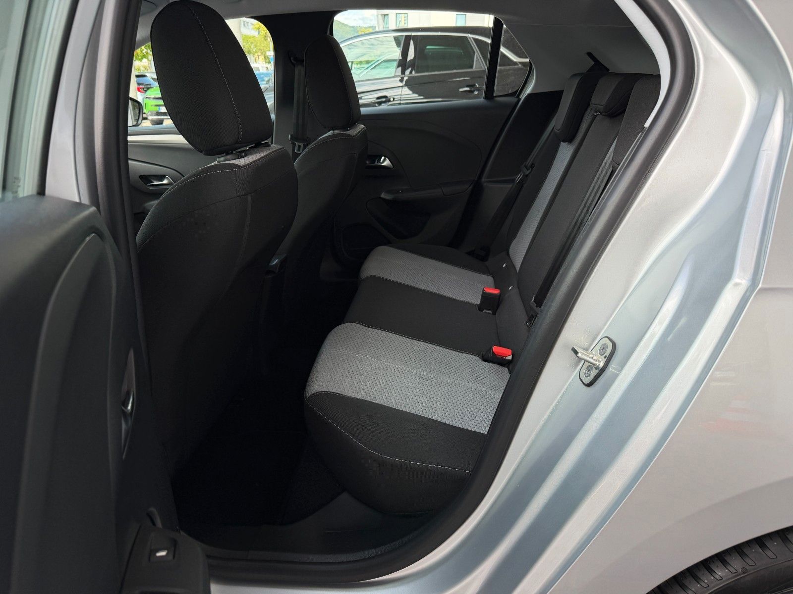 Fahrzeugabbildung Opel Corsa F 1.2 Turbo Edition LED,SHZ,PDC,Facelift