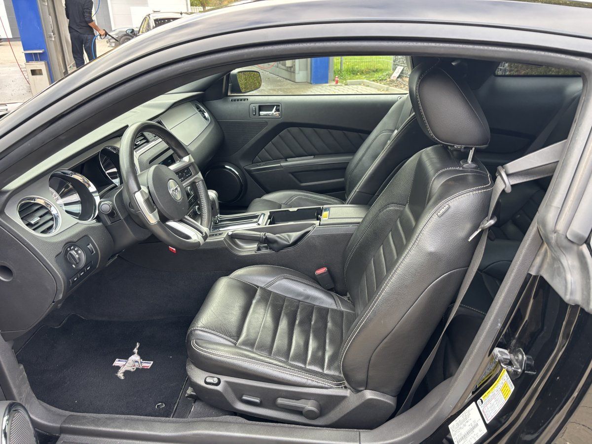 Ford Mustang (GT Premium Unfallfrei/1.Hand/Shelby 20Zo)